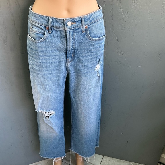 Old Navy Extra High-Waisted Wide-Leg Ripped Jeans for Women Loose From The Heap - Picture 15 of 15